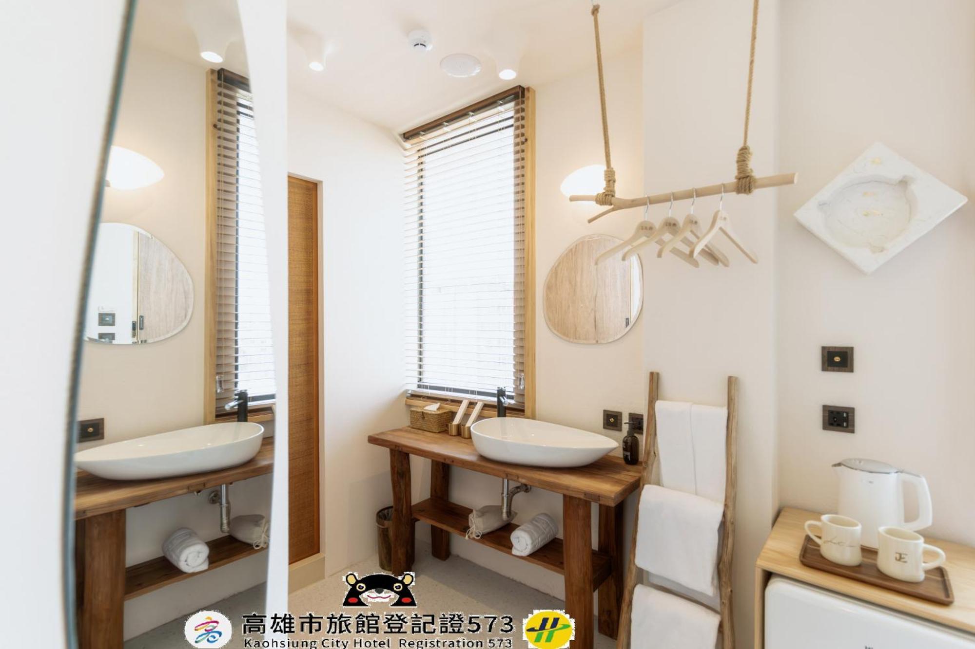 Just Inn Kaohsiung Exteriör bild