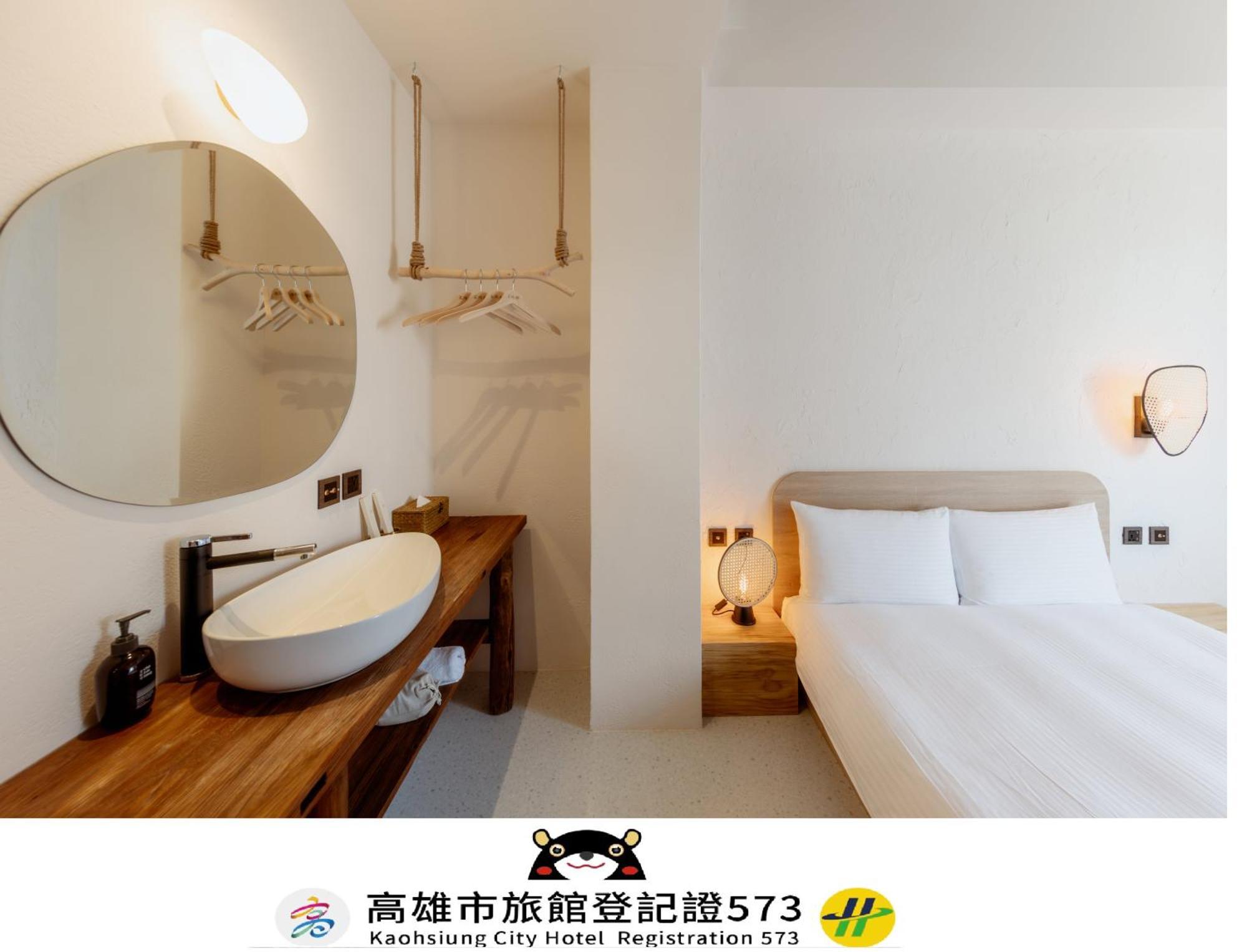 Just Inn Kaohsiung Exteriör bild
