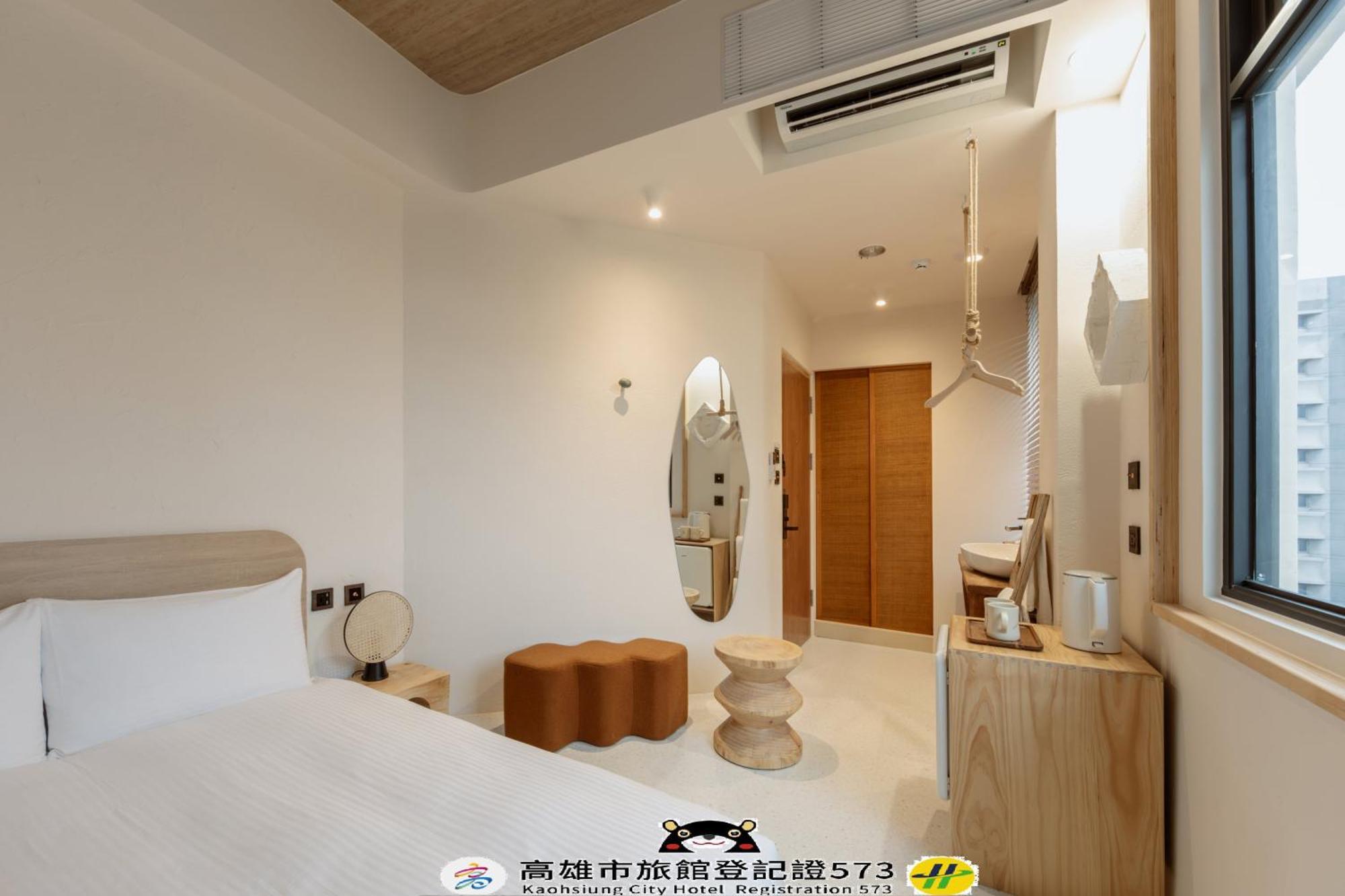 Just Inn Kaohsiung Exteriör bild